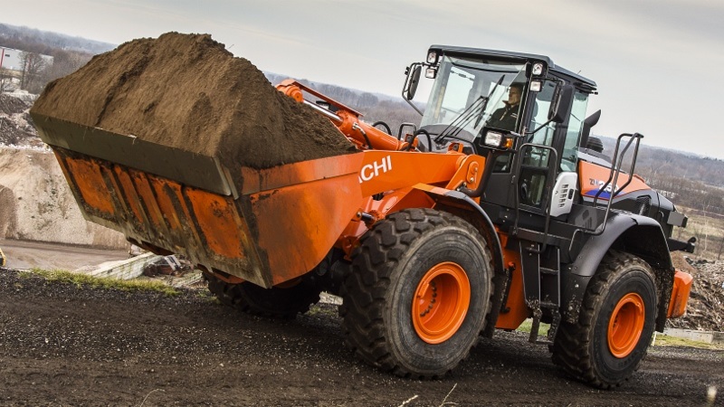 מעמיסים היטאצ'י